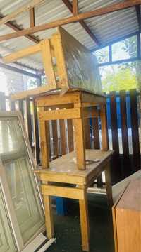 Продам деревянные столы со стульями