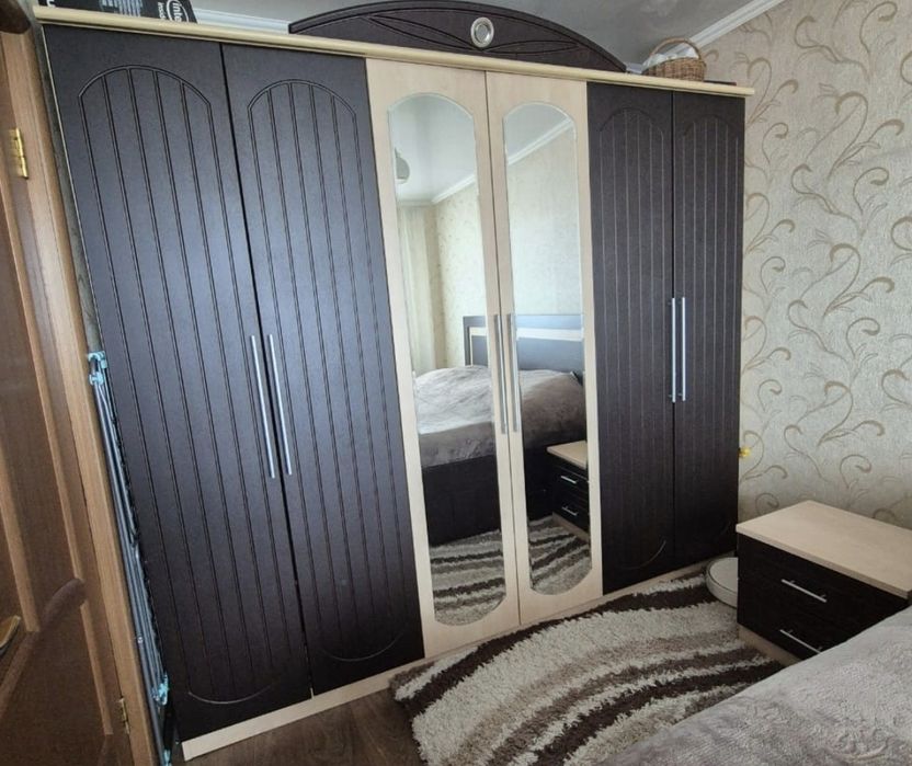 Продаётся шкаф, спальный гарнитур