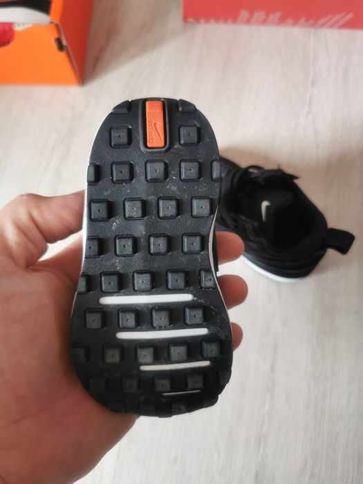 Маратонки Nike  чисто нови са