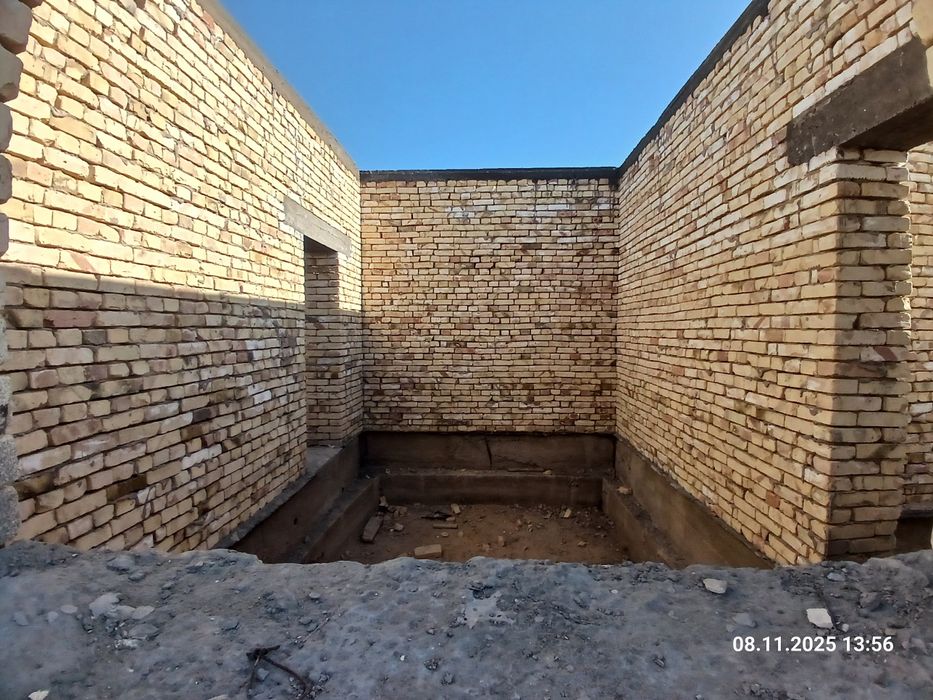 Уй сотилади (документда магазин))