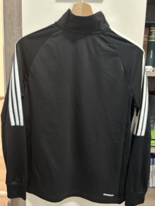 Trening Adidas copii 12-14 ani in stare foarte buna !