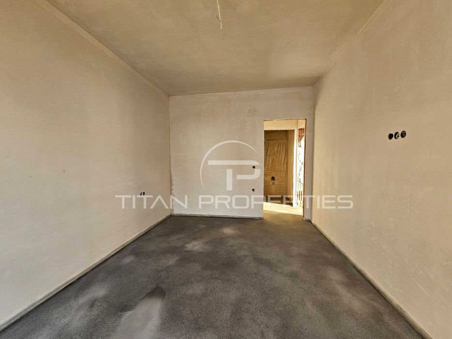 Продава се Тристаен апартамент в Пловдив, Остромила - 115 кв.м за 1259 €/кв.м - Снимка #5