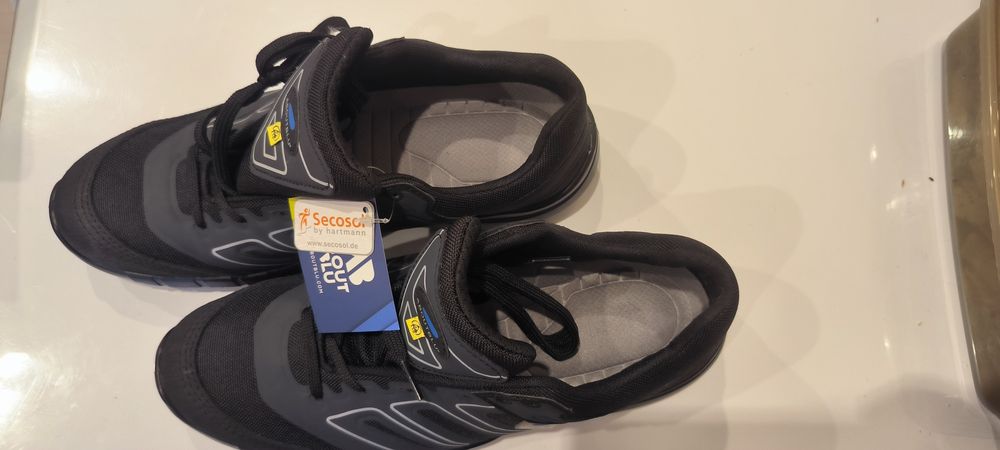 Pantofi de protecție rezistenți la acid ,ulei cu bombeu