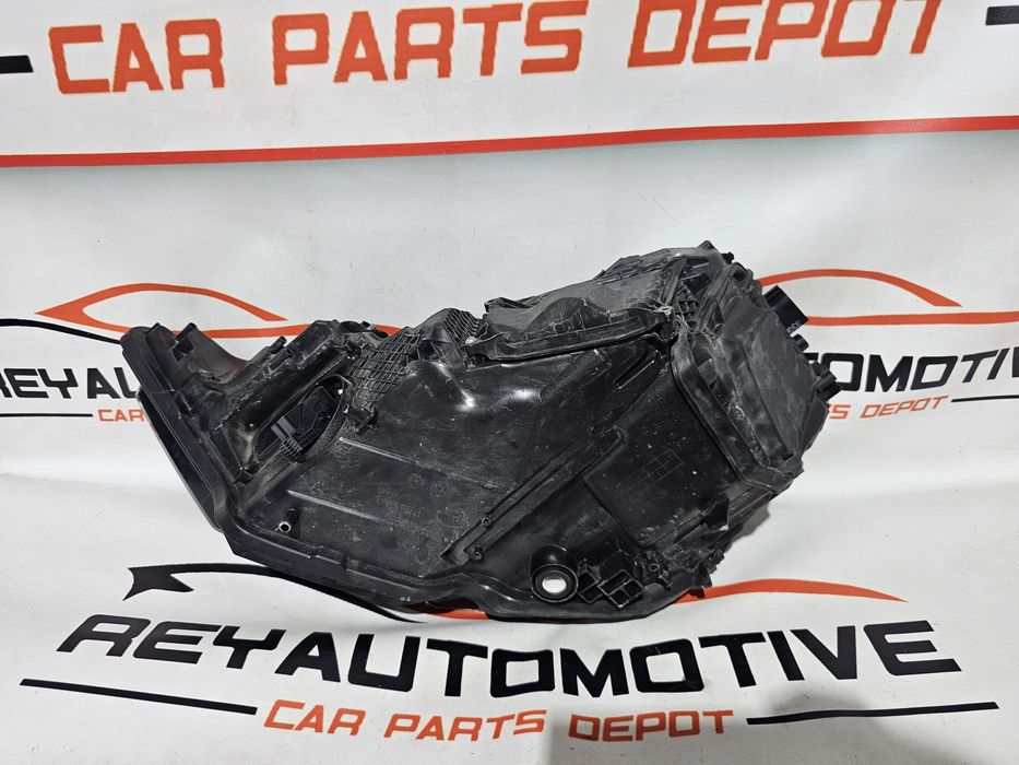 Far dreapta matrix Audi A6 4K dupa 2018 cod 4K0941036 avariat