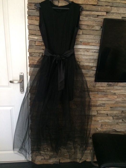 Официална рокля