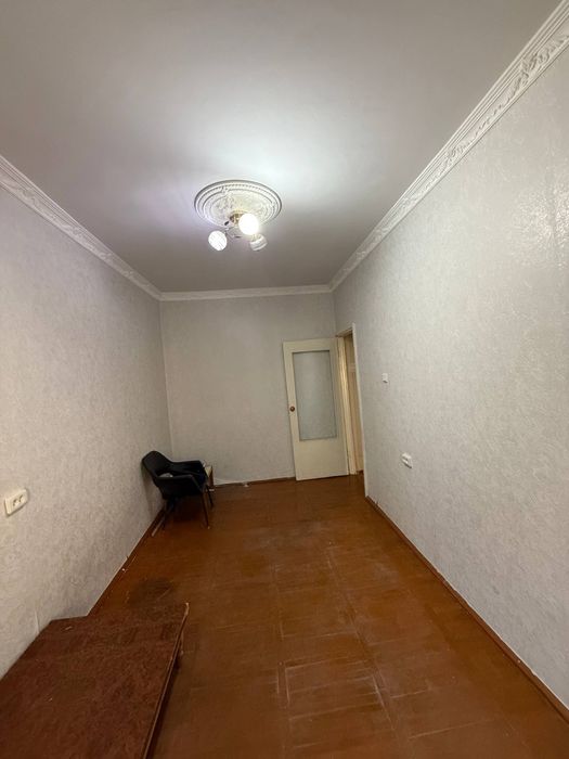 Продаётся квартира Чиланзар 18 квартал 1/4/9