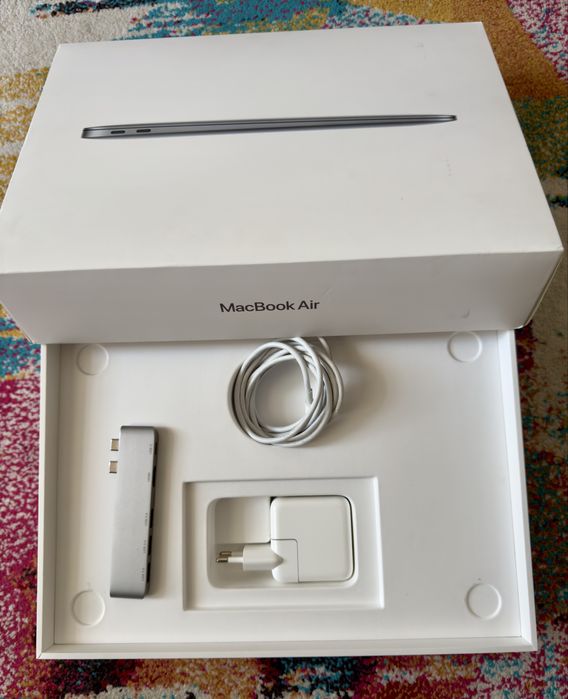 Apple Macbook air M1