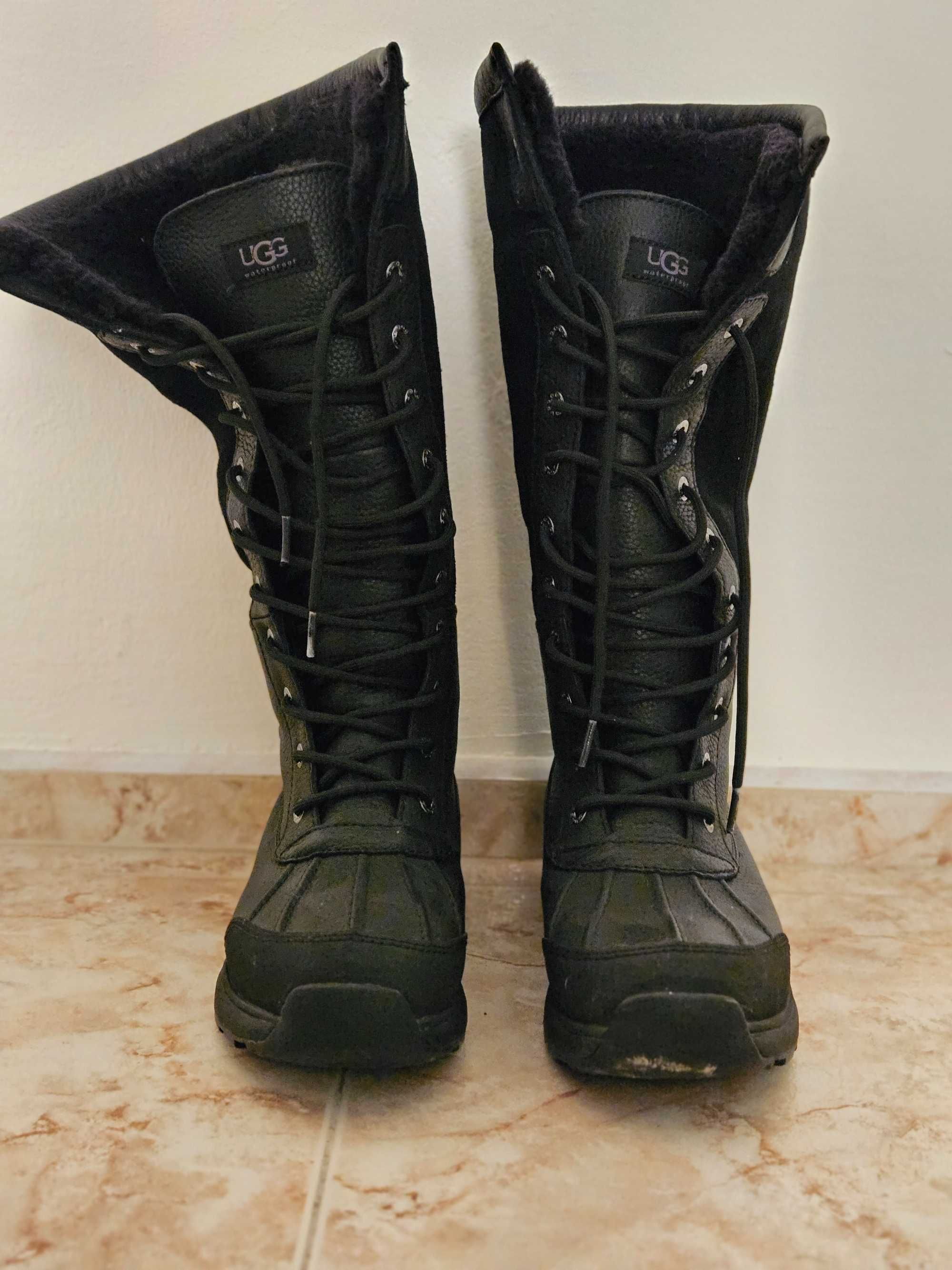 Зимни дамски ботуши марка UGG, номер 40
