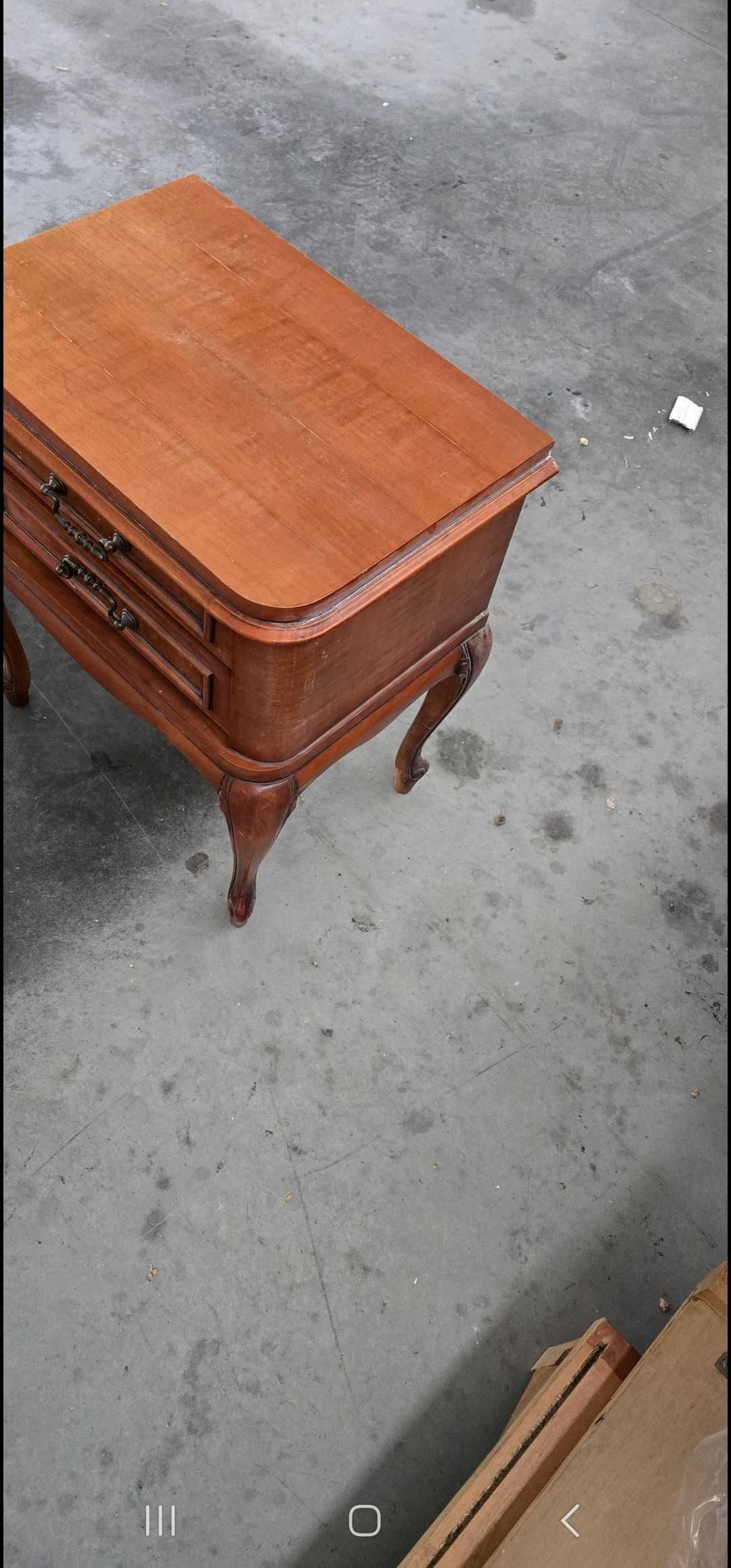 Mobila dormitor- dulap, noptiere, toaleta vintage.