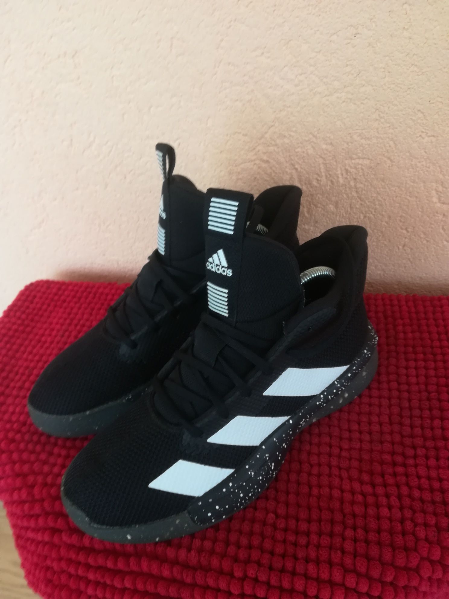 Bascheți Adidas nr 42 bărbați