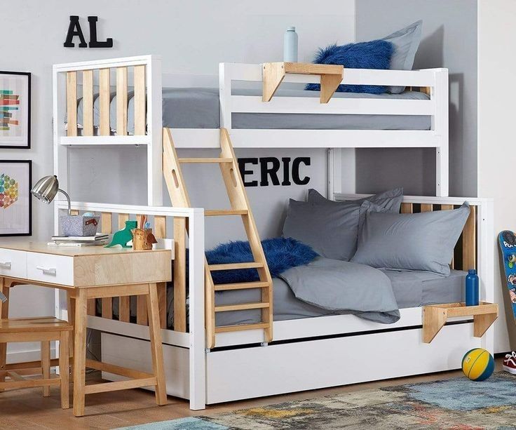 Двухьярусная кровать