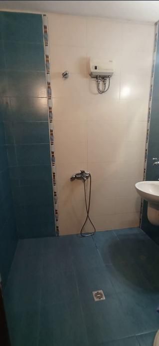 Дава се под наем Двустаен апартамент в София, Младост 2 - 76 кв.м за 585.99 € - Снимка #8