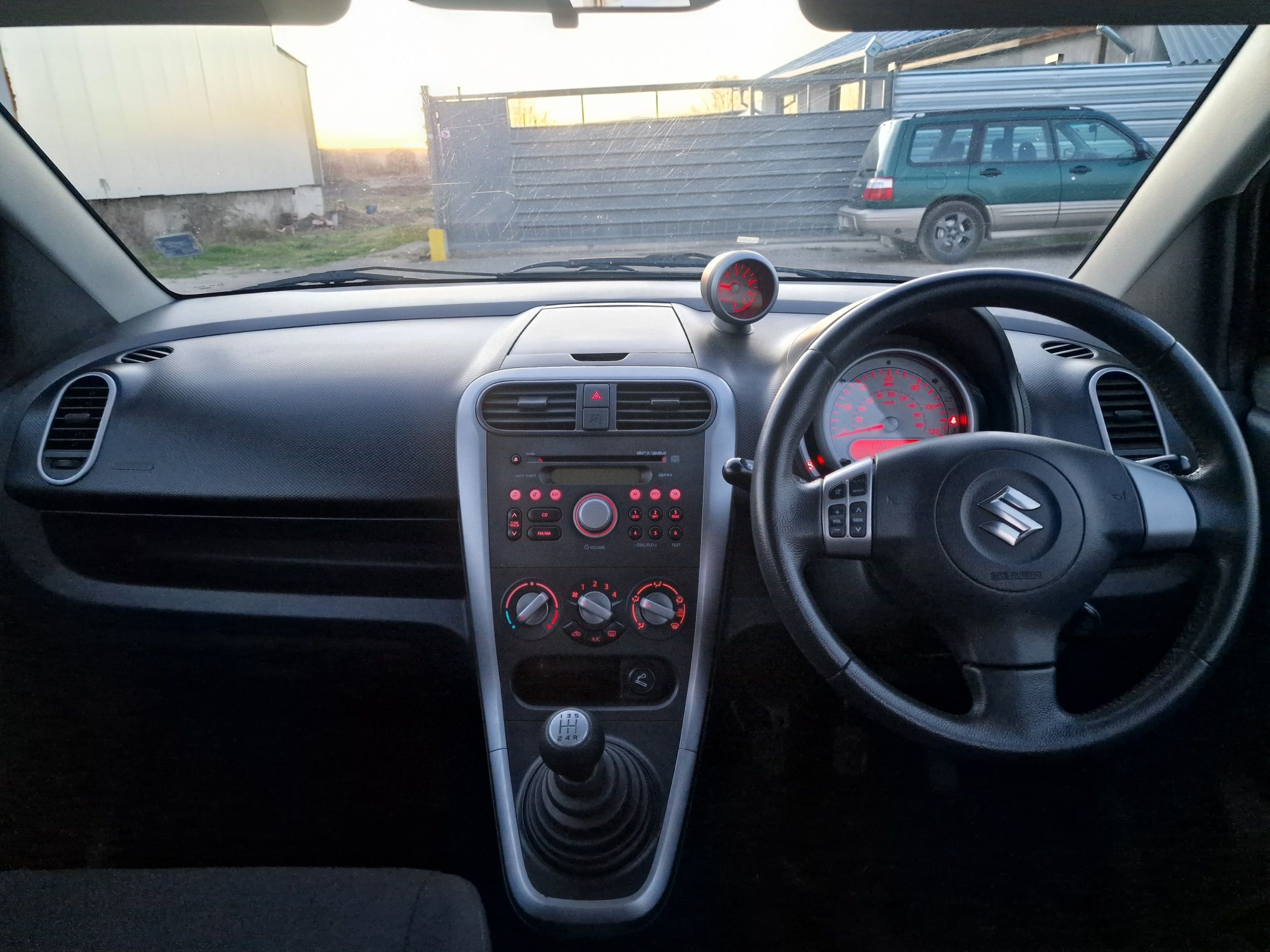 Suzuki Splash 1.2 бензин На Части