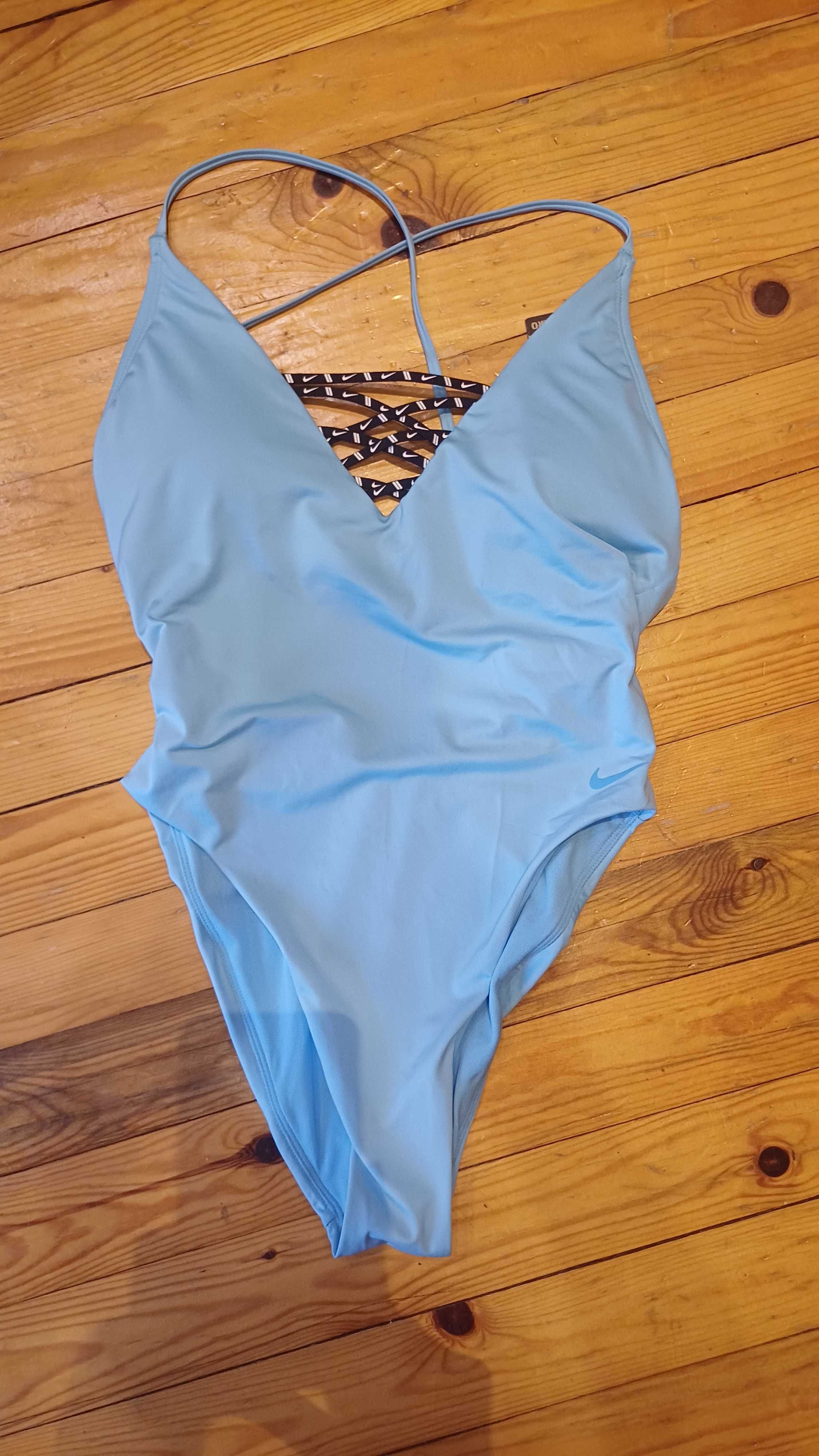 Nike Swim Чисто нов цял бански костюм