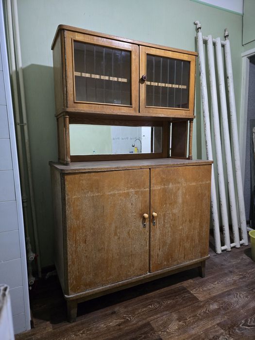 Кухонный шкаф почти даром