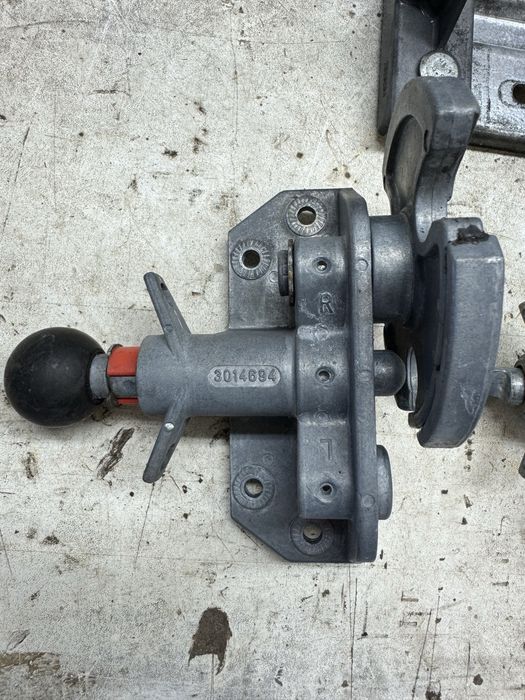 Piese Inchizatoare usi garaj 3014694 Hormann Germania