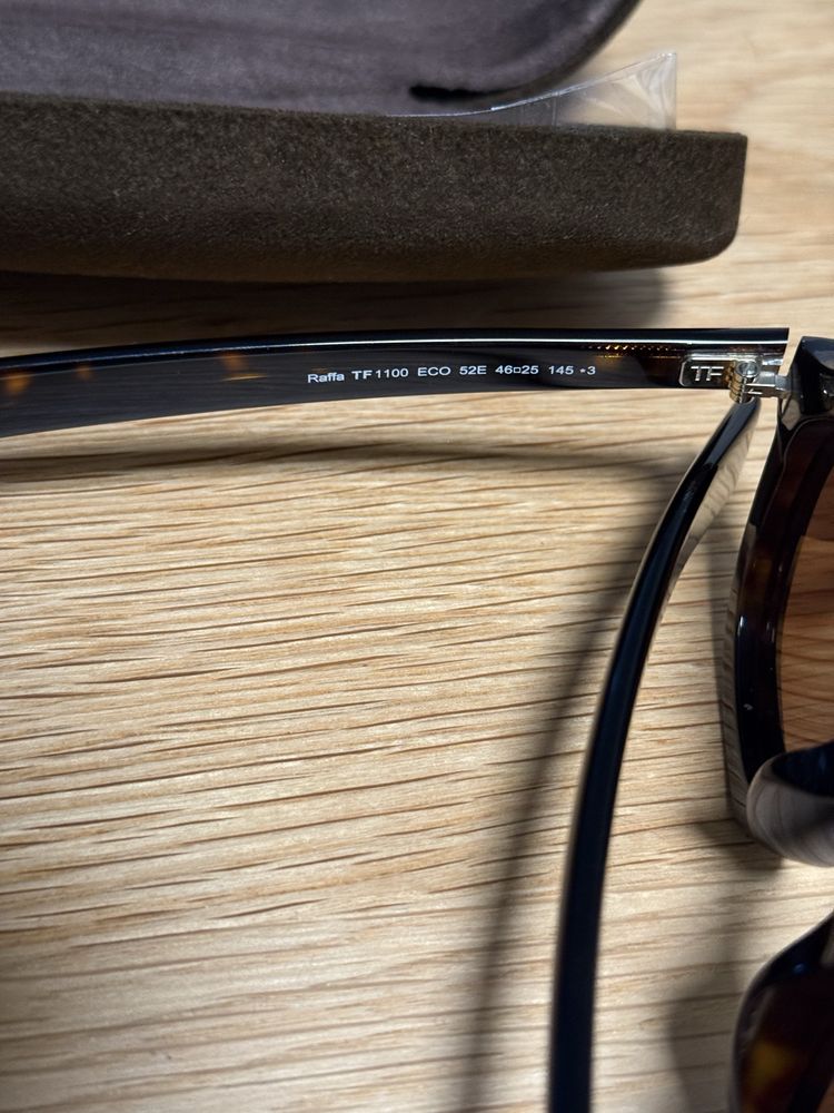 Слънчеви очила TOM FORD FT 1100 01A - Black/Smoke