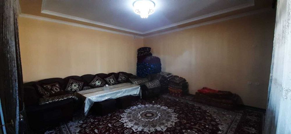 Qoqon shaxar Ayraport xududi Kotedj Xovli sotiladi