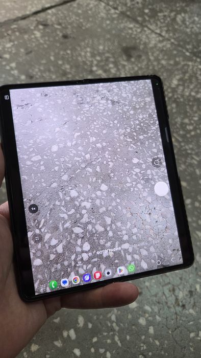Продам Samsung galaxy fold4