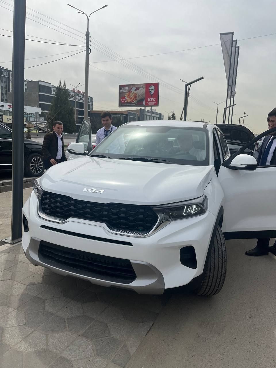 Kia Sonet 2024 yil