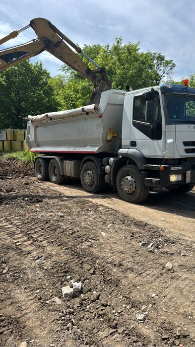 buldoexcavator - basculante 8x4 de inchiriat