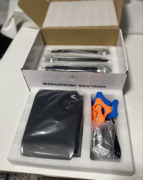 Микрафон Shure 4 микрафона в одном базе