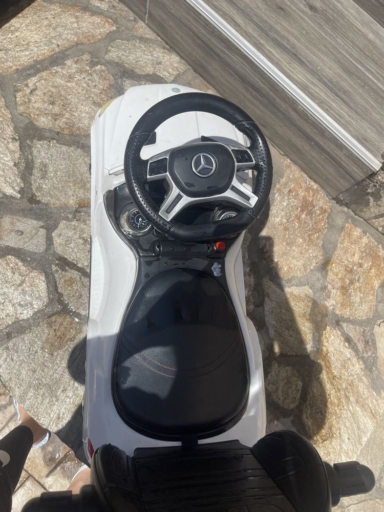 Детска кола за бутане Mercedes