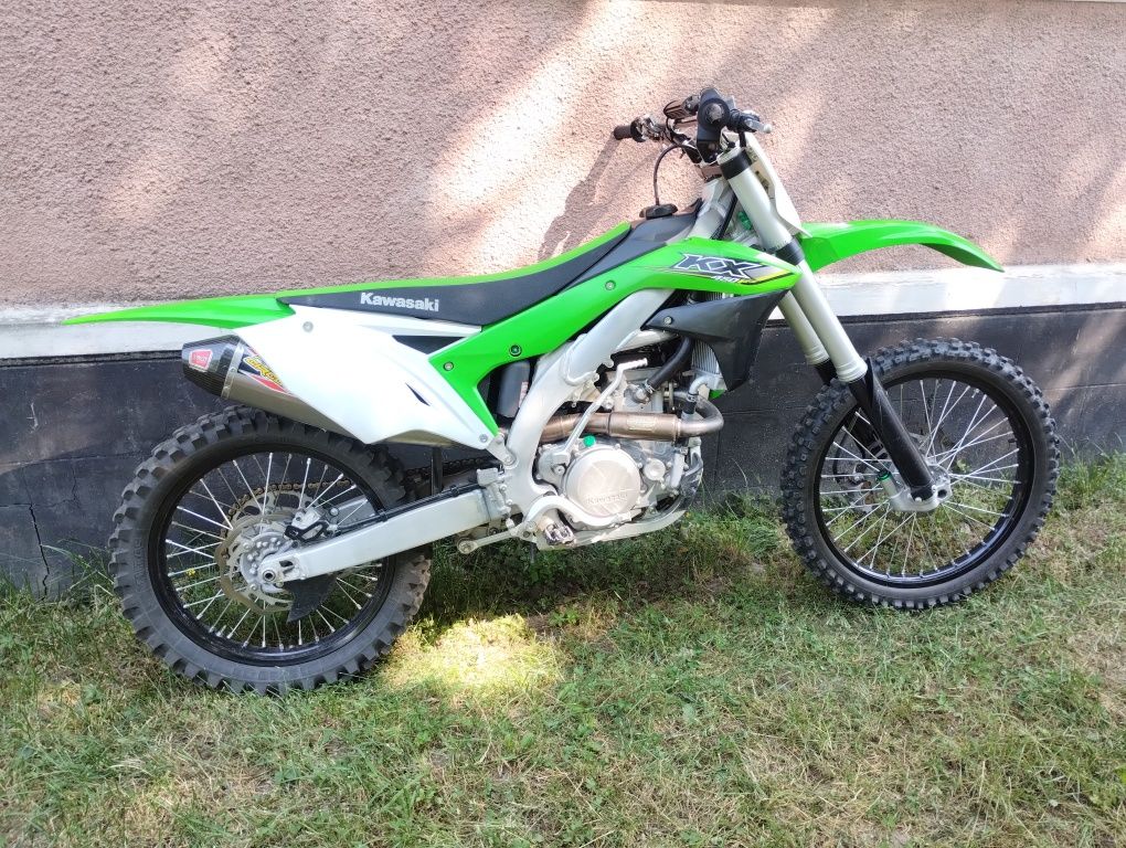 Vând kawasaki kxf 450