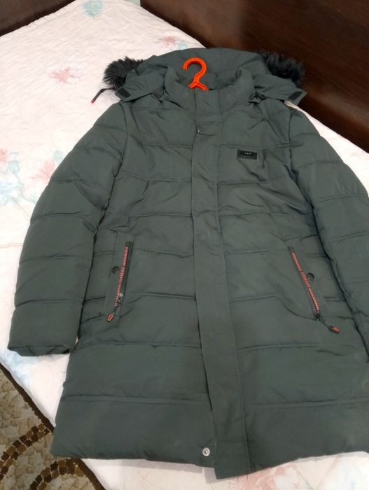 Зимняя подростковая куртка.Утепленная.