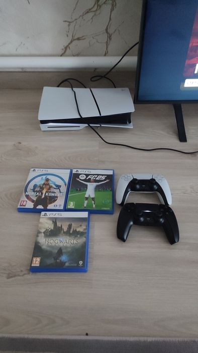 Ps 5 + игры. 2джойстика