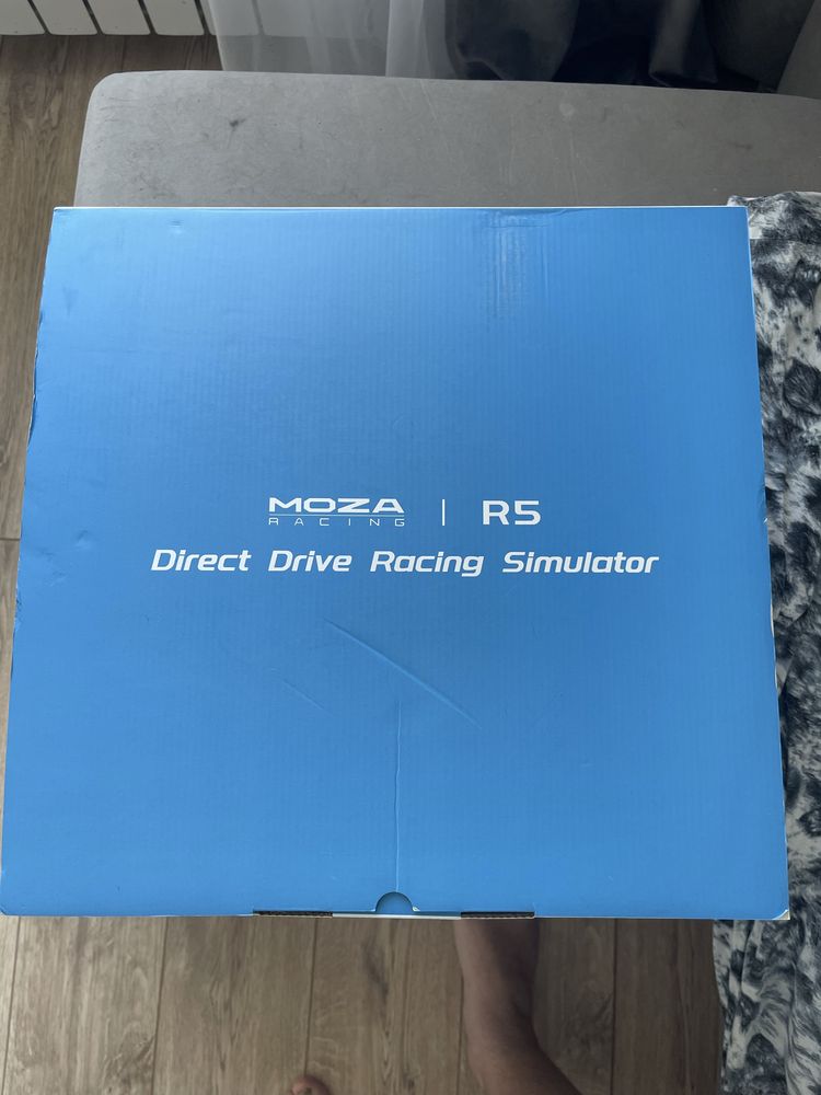 Moza r5 Bundle steering wheel