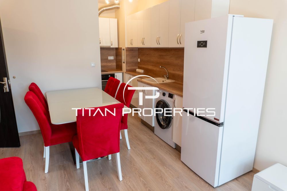 Дава се под наем Тристаен апартамент в Пловдив, Кършияка - 100 кв.м за 750 € - Снимка #1