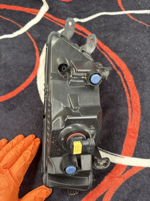 proiector față stânga Skoda Octavia 3 cod 5EO941699F