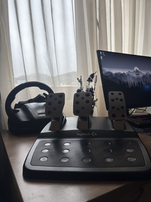 Logitech g29 + Forza Horizon 5 акаунт.