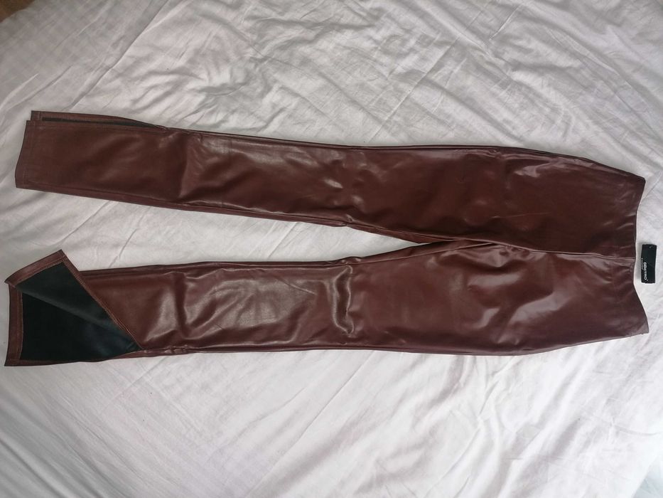 Pantaloni imitație noi S