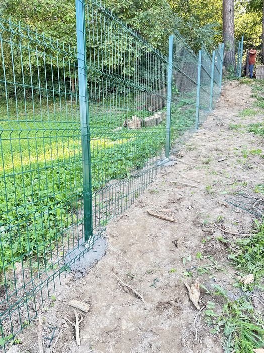 Executam garduri si porti din plasa bordurata sipca