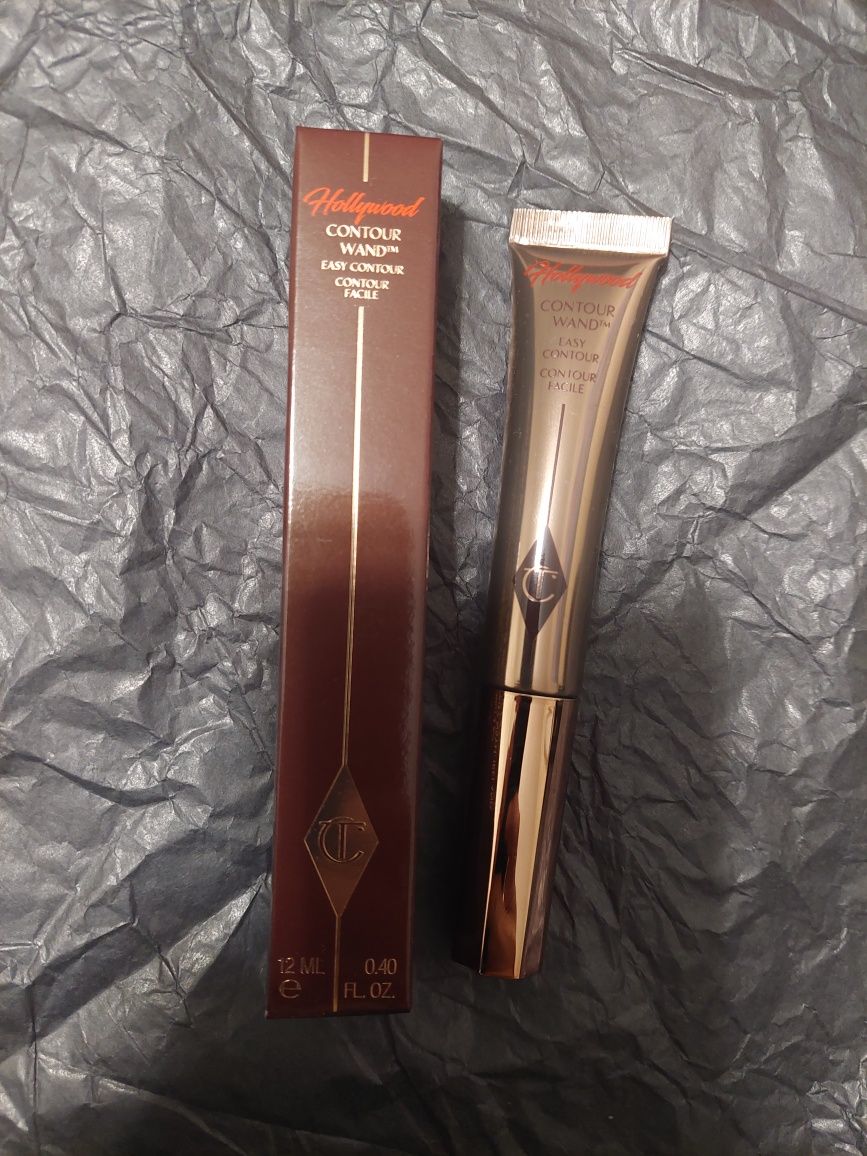 Кремовый Скульптор Charlotte Tilbury Contour Wand Fair/Medi