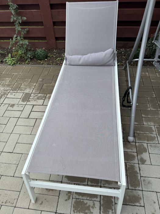 Sezlong curte culoarea alb