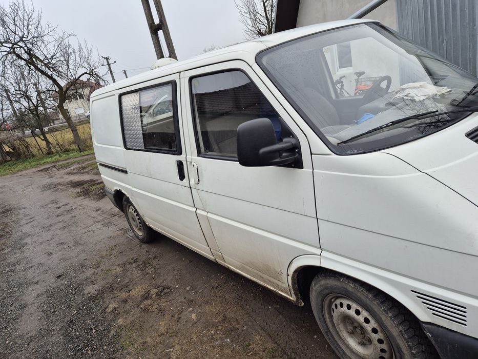 Vând Volkswagen T4