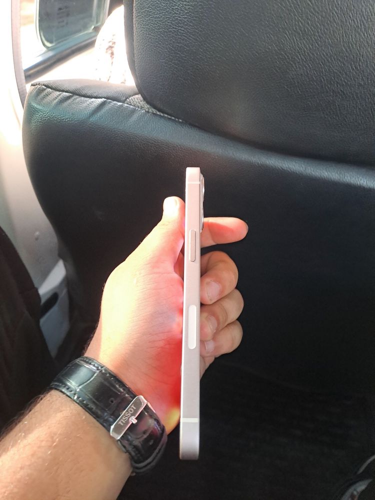 I  phone 13 oddiysi
