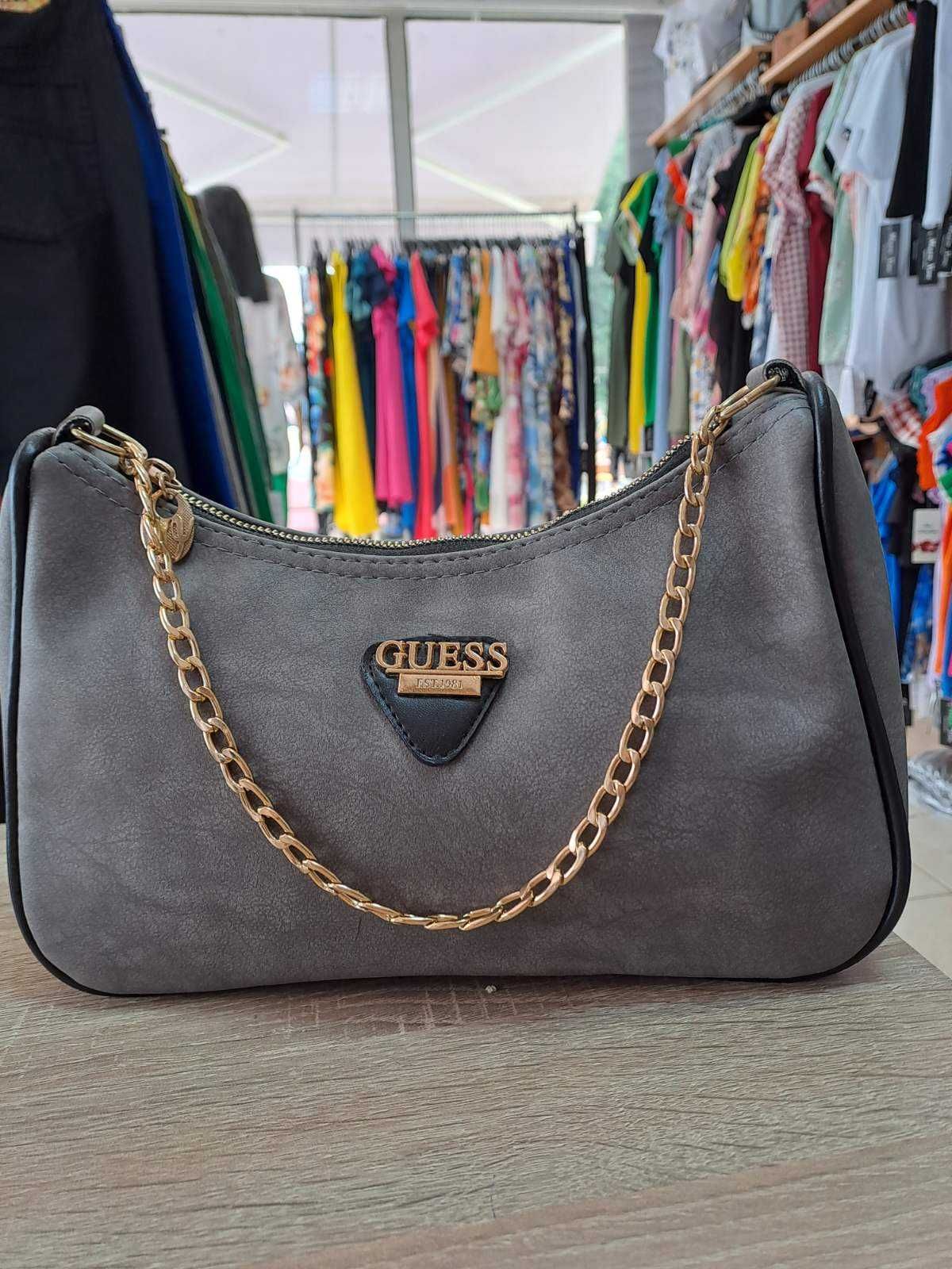 Чантичка на "GUESS "