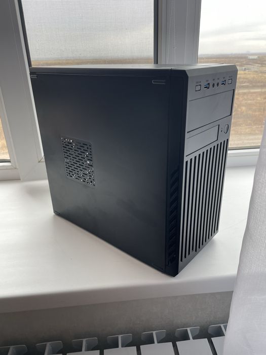 Корпус для ПК mATX miniATX