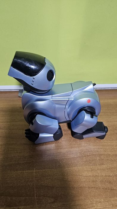 Robot câine Sony aibo ers-210