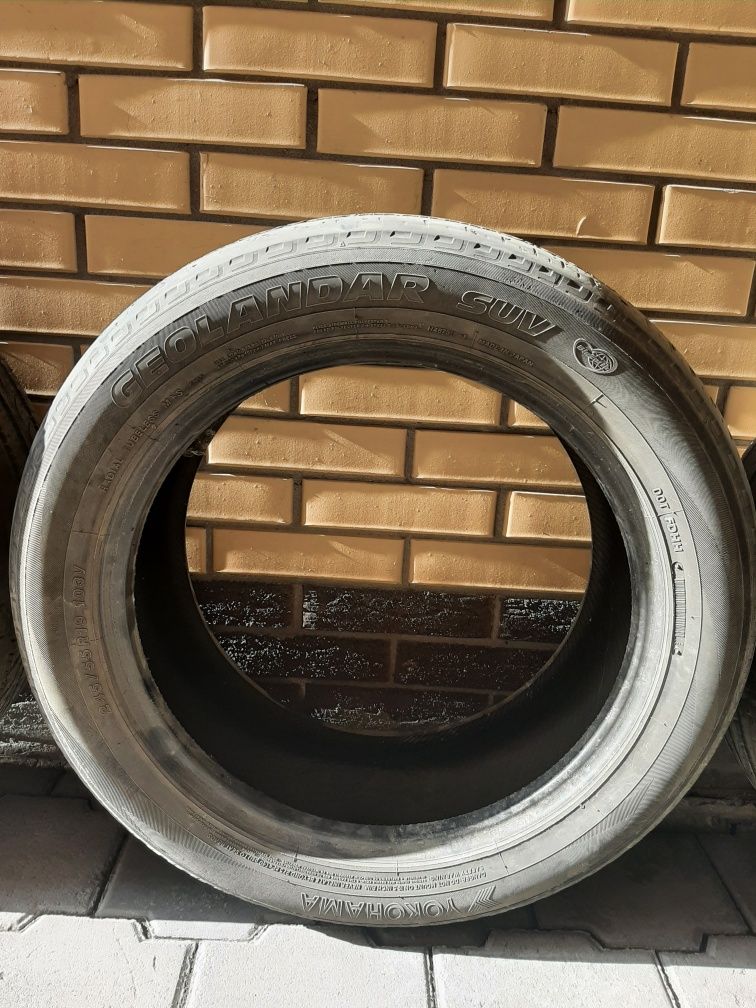 Продам шины 245/55/ R19  YOKOHAMA