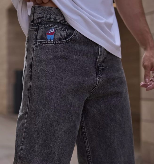 Джинсы, широкие.