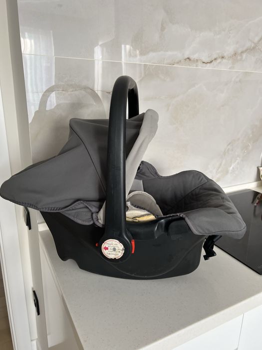 Автолюлька детская