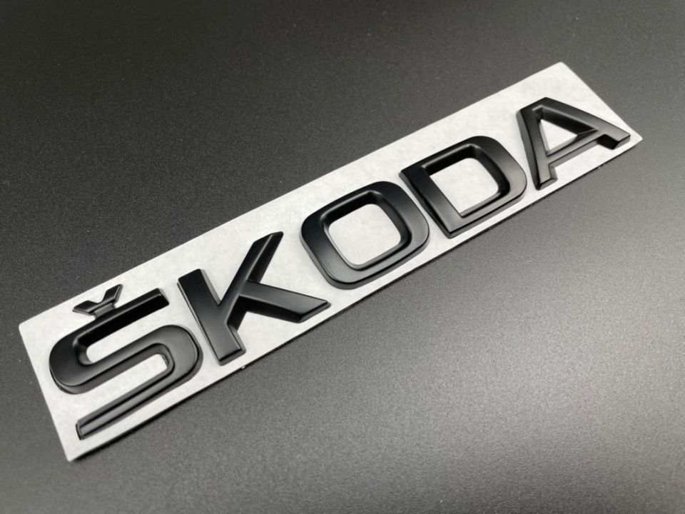 Emblema SKODA Spate Negru