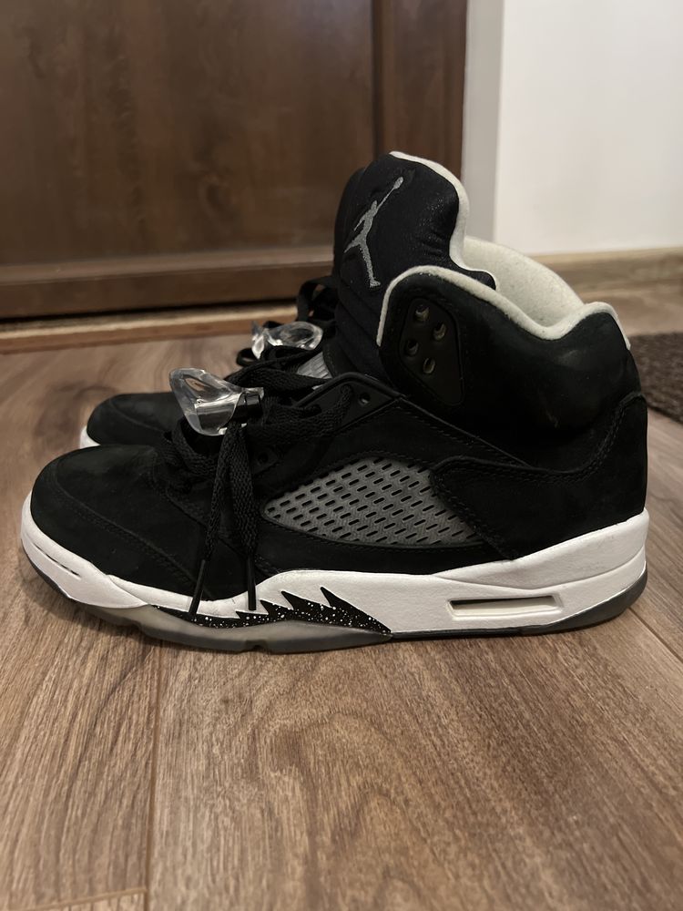 Air Jordan 5 Retro Black/White