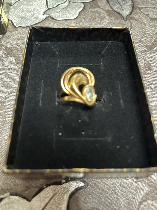 Златен пръстен, гривна и обеца 125лв на грам