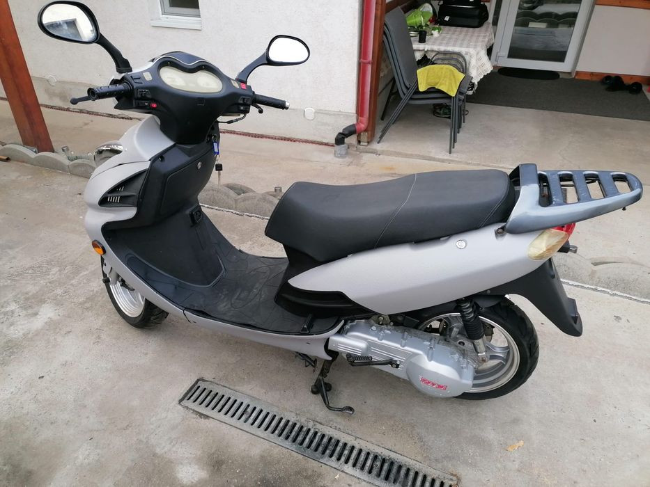 Scuter dr 125 inmatriculat